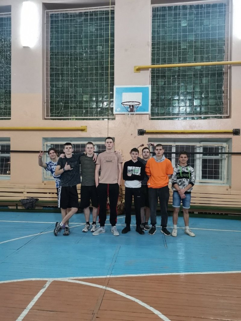  Товарищеский матч по волейболу для обучающихся, проживающих в общежитии  - Бологовский колледж